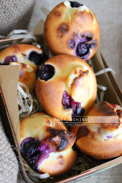 藍莓奶油乳酪馬芬 Blueberry cream cheese muffins