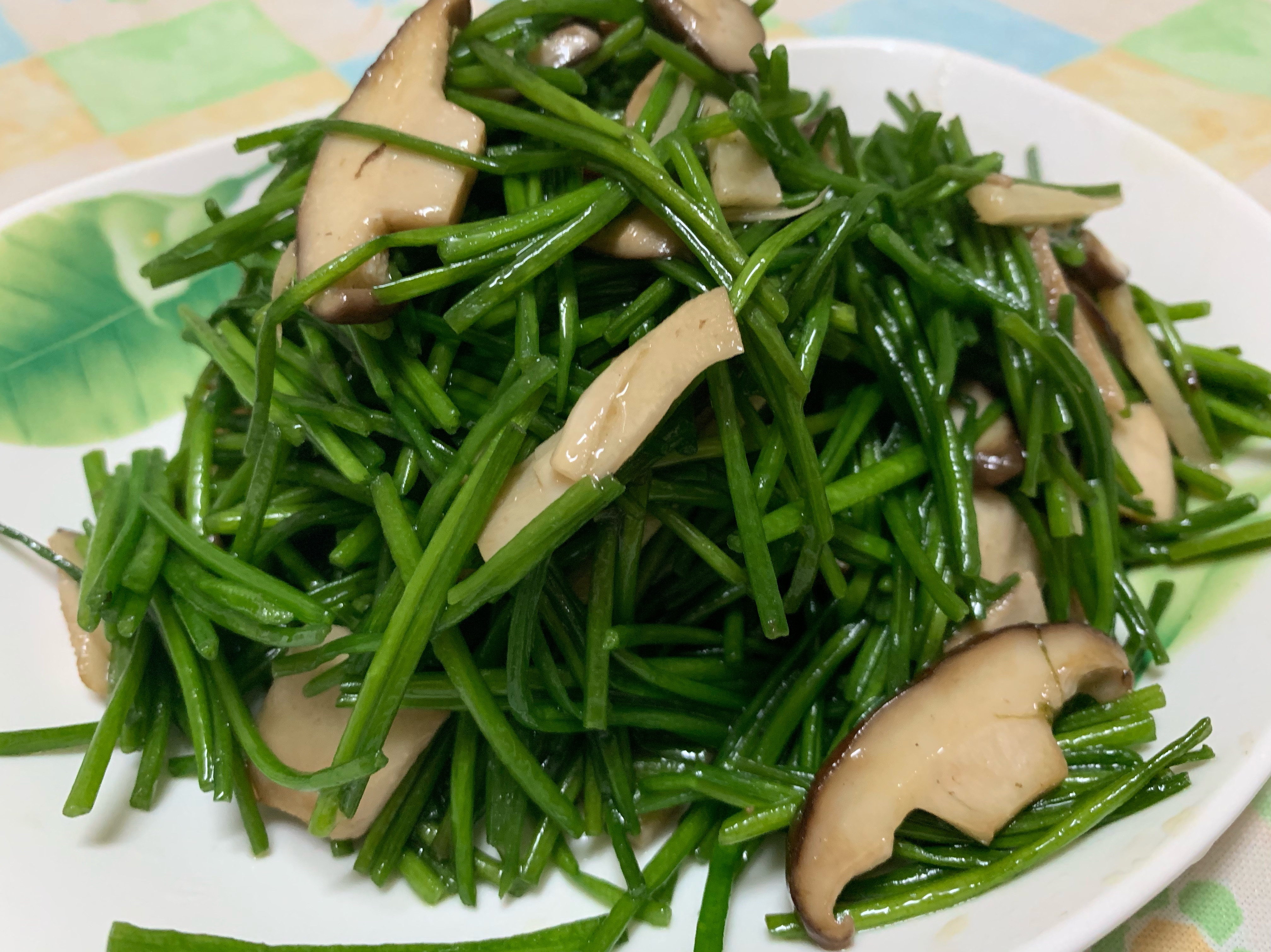 全素香菇炒水蓮by Bonnie Hsieh 愛料理